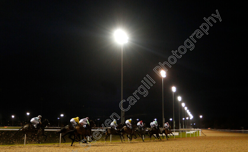 Wolverhampton-0004 
 Racing into the back straight 
Wolverhampton 10 Dec 2018 - Pic Steven Cargill / Racingfotos.com