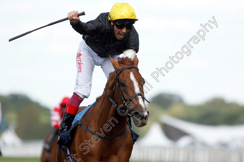 Stradivarius-0011 
 STRADIVARIUS (Frankie Dettori) wins The Gold Cup
Royal Ascot 21 Jun 2018 - Pic Steven Cargill / Racingfotos.com