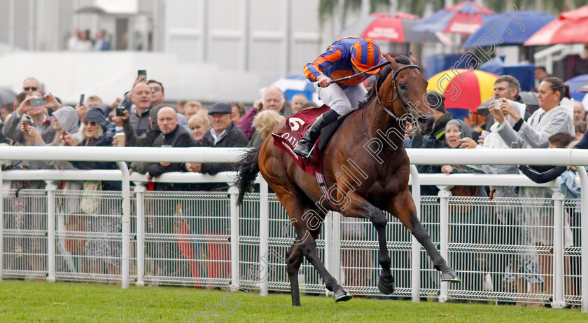 Paddington-0006 
 PADDINGTON (Ryan Moore) wins The Qatar Sussex Stakes
Goodwood 2 Aug 2023 - Pic Steven Cargill / Racingfotos.com