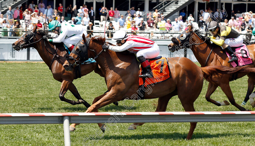 Time-Flies-By-0004 
 TIME FLIES BY (farside, Trevor McCarthy) beats RISING PERRY (nearside) in Waiver Maiden Claimer
Pimlico, Baltimore USA, 17 May 2019 - Pic Steven Cargill / Racingfotos.com