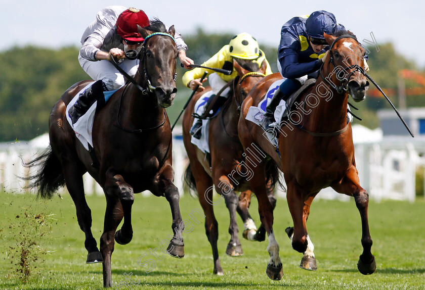 Simmering-0005 
 SIMMERING (left, Ryan Moore) beats MANDURAH (right) in The Sodexo Live! Princess Margaret Stakes
Ascot 27 Jul 2024 - Pic Steven Cargill / Racingfotos.com