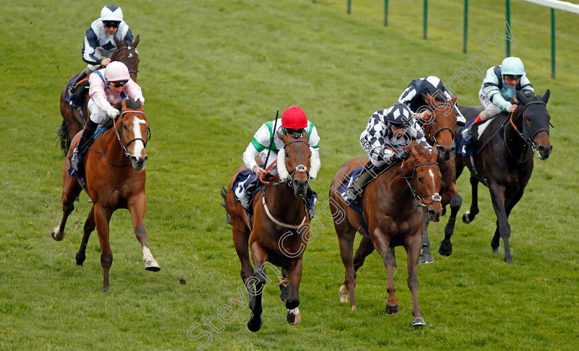 Enzo s-Lad-0004 
 ENZO'S LAD (centre, Clifford Lee) beats ROMAN SPINNER (right) and GLOBAL EXCEL (left) in The Injured Jockey's Fund Handicap Yarmouth 24 Apr 2018 - Pic Steven Cargill / Racingfotos.com