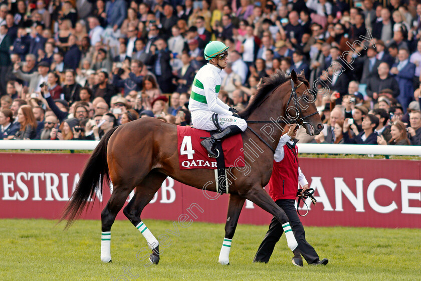 Kiseki-0001 
 KISEKI (Chrisophe Soumillon)
Longchamp 6 Oct 2019 - Pic Steven Cargill / Racingfotos.com