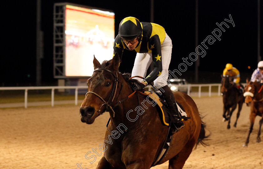 Bahamian-Heights-0005 
 BAHAMIAN HEIGHTS (Jonathan Fisher) wins The Bet toteplacepot At betfred.com Apprentice Handicap Chelmsford 8 Dec 2017 - Pic Steven Cargill / Racingfotos.com