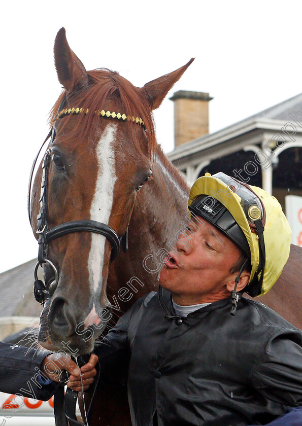 Stradivarius-0013 
 STRADIVARIUS (Frankie Dettori) winner of The Doncaster Cup
Doncaster 10 Sep 2021 - Pic Steven Cargill / Racingfotos.com