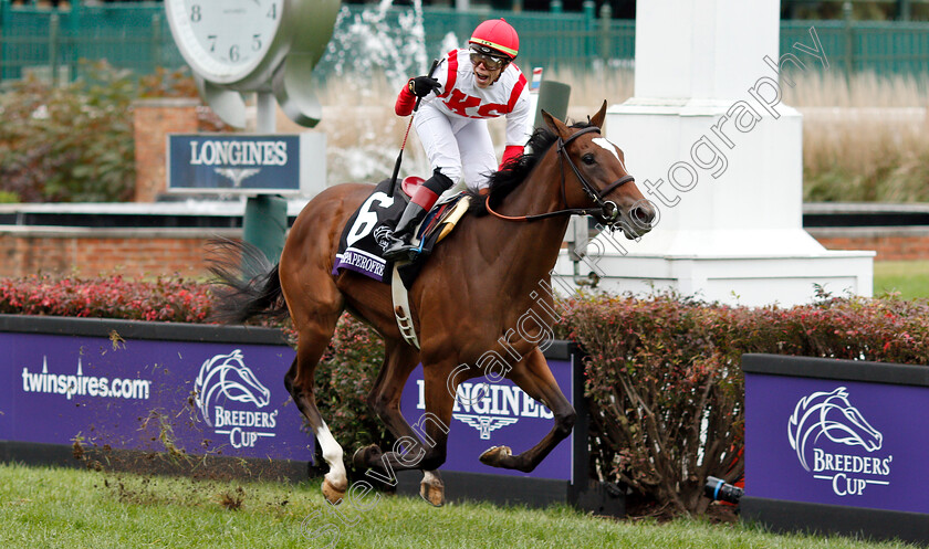 Newspaperofrecord-0002 
 NEWSPAPEROFRECORD (Irad Ortiz) wins The Breeders' Cup Juvenile Fillies Turf
Churchill Downs 2 Nov 2018 - Pic Steven Cargill / Racingfotos.com