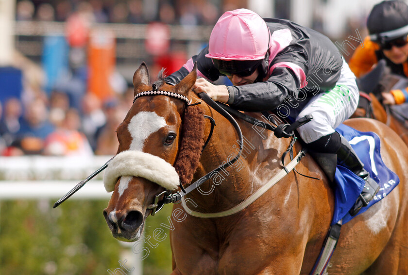 Look-Out-Louis-0005 
 LOOK OUT LOUIS (Jason Hart) wins The ICM Stellar Sports Handicap
Chester 5 May 2022 - Pic Steven Cargill / Racingfotos.com