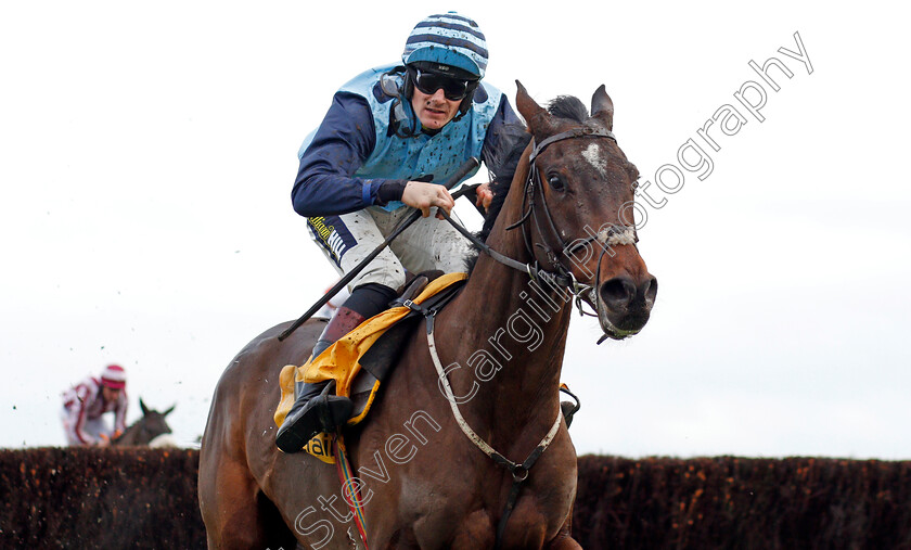 Riders-Onthe-Storm-0005 
 RIDERS ONTHE STORM (Sam Twiston-Davies) wins The Betfair Exchange Graduation Chase
Ascot 21 Dec 2019 - Pic Steven Cargill / Racingfotos.com