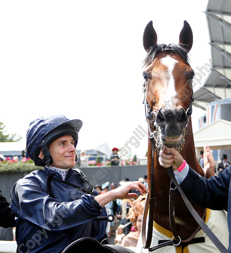 Hunting-Horn-0012 
 HUNTING HORN (Ryan Moore) after The Hampton Court Stakes
Royal Ascot 21 Jun 2018 - Pic Steven Cargill / Racingfotos.com