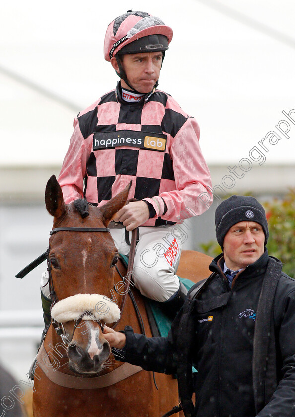 Sensulano-0001 
 SENSULANO (Leighton Aspell) before The Actioncoach Lady Godiva Mares Novices Chase
Warwick 12 Dec 2019 - Pic Steven Cargill / Racingfotos.com