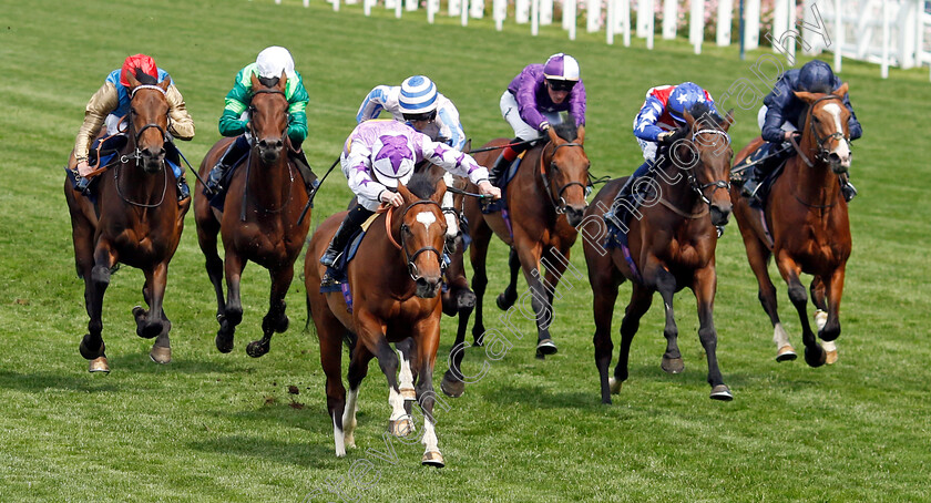 Going-The-Distance-0004 
 GOING THE DISTANCE (Rossa Ryan) wins The King George V Stakes
Royal Ascot 20 Jun 2024 - Pic Steven Cargill / Racingfotos.com