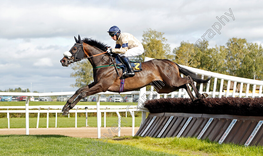 Al-Zaraqaan-0002 
 AL ZARAQAAN (Gavin Sheehan) wins The H.M. Drottningens Pris 
Bro Park, Sweden 18 Sep 2022 - Pic Steven Cargill / Racingfotos.com