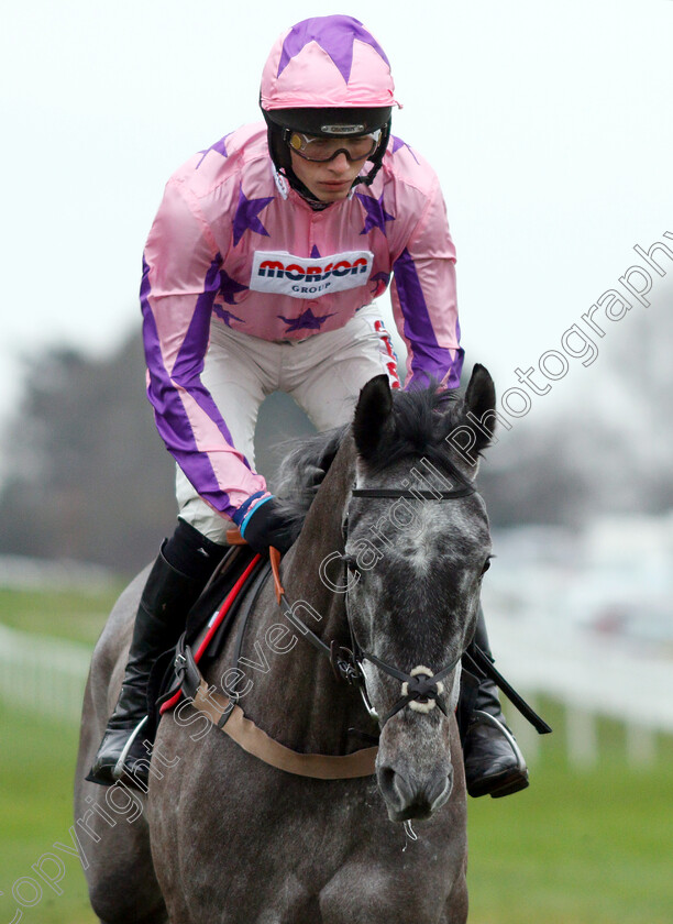 Southfield-Stone-0002 
 SOUTHFIELD STONE (Harry Cobden)
Sandown 5 Jan 2019 - Pic Steven Cargill / Racingfotos.com