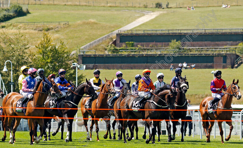 Goodwood-0001 
 Lining up for The Unibet You're On Goodwood Handicap
Goodwood 29 Jul 2020 - Pic Steven Cargill / Racingfotos.com