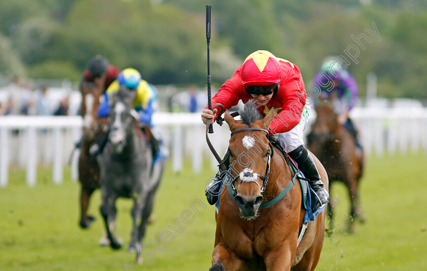 Highfield-Princess-0009 
 HIGHFIELD PRINCESS (Jason Hart) wins The 1895 Duke Of York Clipper Logistics Stakes
York 11 May 2022 - Pic Steven Cargill / Racingfotos.com