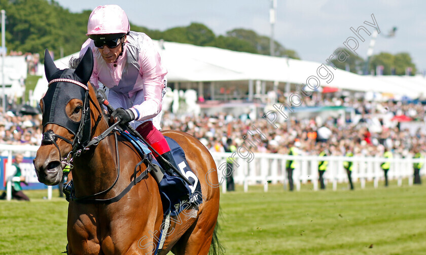 Emily-Upjohn-0005 
 EMILY UPJOHN (Frankie Dettori) wins The Dahlbury Coronation Cup
Epsom 2 Jun 2023 - pic Steven Cargill / Racingfotos.com