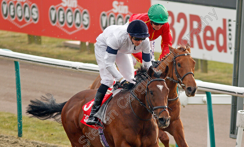 Headway-0009 
 HEADWAY (left, James Doyle) beats RUFUS KING (right) in The 32Red Spring Cup Stakes Lingfield 3 Mar 2018 - Pic Steven Cargill / Racingfotos.com