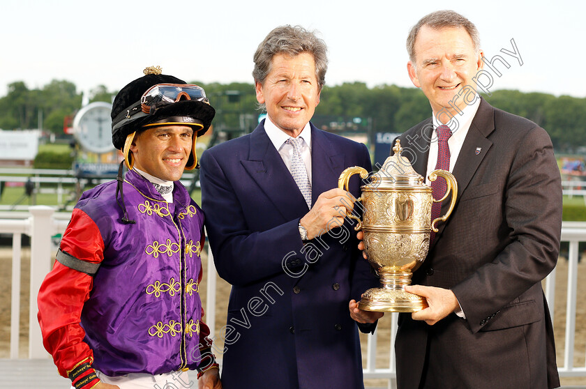 Call-To-Mind-0020 
 Presentation to Javier Castellano) and John Warren after The Belmont Gold Cup Invitational Stakes won by CALL TO MIND
Belmont Park 8 Jun 2018 - Pic Steven Cargill / Racingfotos.com