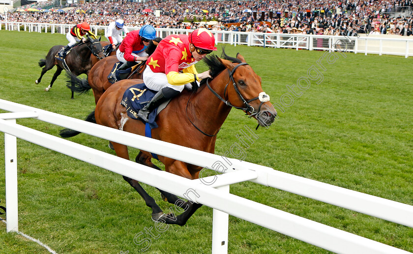 State-Of-Rest-0003 
 STATE OF REST (Shane Crosse) wins The Prince Of Wales's Stakes
Royal Ascot 15 Jun 2022 - Pic Steven Cargill / Racingfotos.com