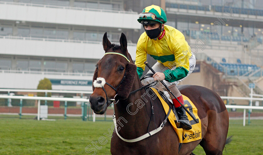 Everything-For-You-0001 
 EVERYTHING FOR YOU (Andrea Atzeni)
Doncaster 7 Nov 2020 - Pic Steven Cargill / Racingfotos.com