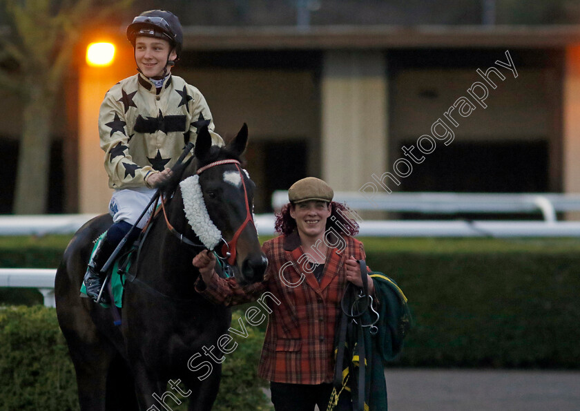 Tres-Chic-0001 
 TRES CHIC (Billy Loughnane)
Kempton 14 Feb 2024 - Pic Steven Cargill / Racingfotos.com