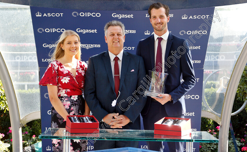 Silver-Quartz-0008 
 Presentation for The Weatherbys Handicap
Ascot 7 Sep 2018 - Pic Steven Cargill / Racingfotos.com