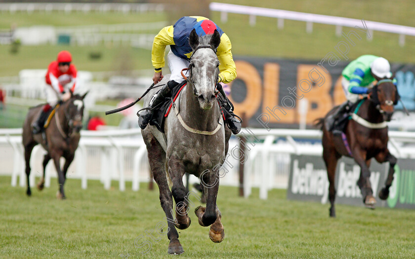 Guitar-Pete-0005 
 GUITAR PETE (Ryan Day) wins The Caspian Caviar Gold Cup Cheltenham 16 Dec 2017 - Pic Steven Cargill / Racingfotos.com