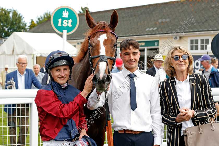 Lilac-Road-0007 
 LILAC ROAD (Tom Marquand) with owner Julia Aisbitt after The British Stallion Studs EBF Upavon Fillies Stakes
Salisbury 11 Aug 2021 - Pic Steven Cargill / Racingfotos.com