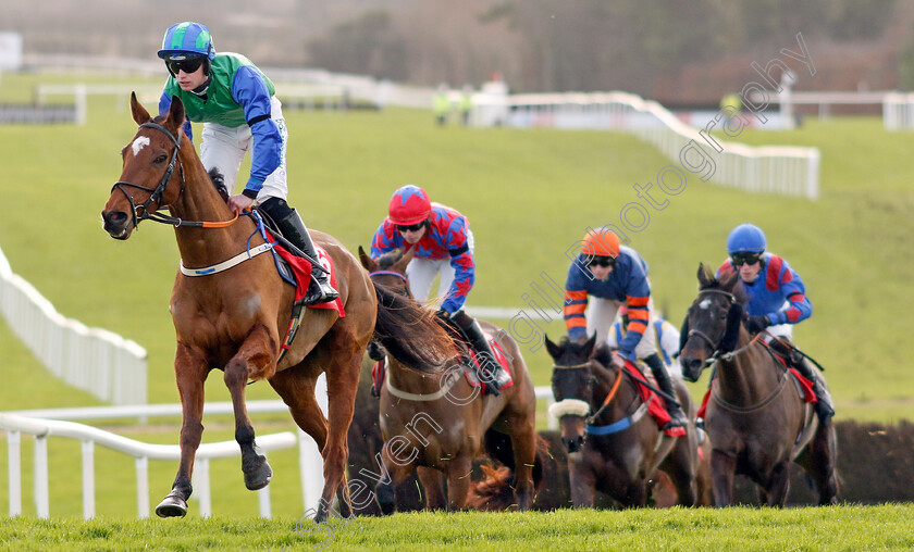 Papa-Barns-0001 
 PAPA BARNS (Patrick M O'Brien) leads the field in The Adare Manor Opportunity Handicap Chase won by MIDWEEK VOICES (orange cap)
Punchestown 12 Jan 2025 - Pic Steven Cargill / Racingfotos.com