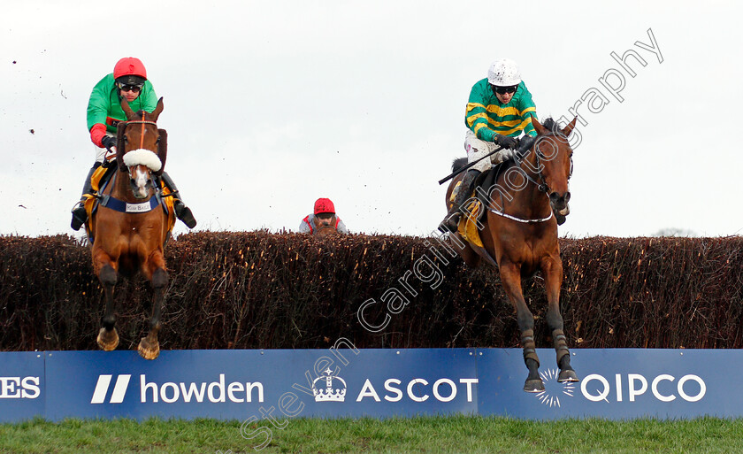 Fakir-D Oudairies-0001 
 FAKIR D'OUDAIRIES (right, Mark Walsh) beats TWO FOR GOLD (left) in The Betfair Ascot Chase
Ascot 19 Feb 2022 - Pic Steven Cargill / Racingfotos.com