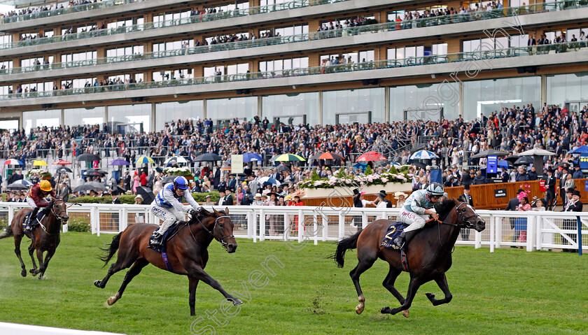 Alenquer-0003 
 ALENQUER (Tom Marquand) beats TASMAN BAY (centre) in The King Edward VII Stakes
Royal Ascot 18 Jun 2021 - Pic Steven Cargill / Racingfotos.com