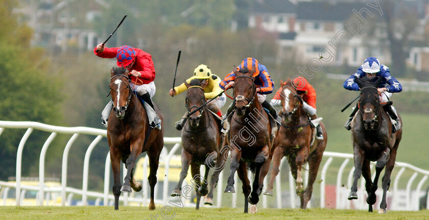 Mekong-0002 
 MEKONG (left, James Doyle) beats BARITONE (centre) in The Check Scoop 6 Results At totepoolliveinfo.com Novice Stakes Leicester 28 Apr 2018 - Pic Steven Cargill / Racingfotos.com