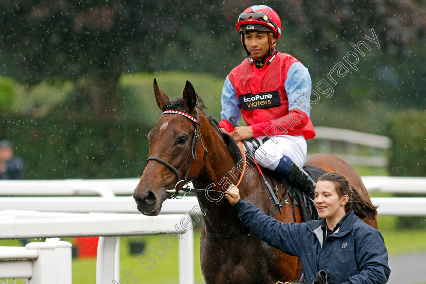 Divine-Comedy-0013 
 DIVINE COMEDY (Kaiya Fraser) winner of The Trustatrader Fully Vetted Tradespeople Fillies Handicap
Nottingham 11 Oct 2023 - Pic Steven Cargill / Racingfotos.com