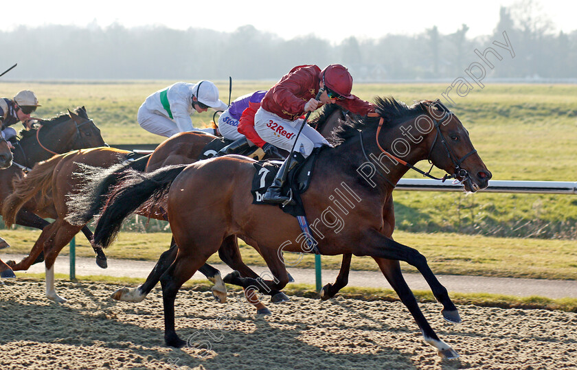 Mr-Owen-0002 
 MR OWEN (Jamie Spencer) Lingfield 24 Feb 2018 - Pic Steven Cargill / Racingfotos.com