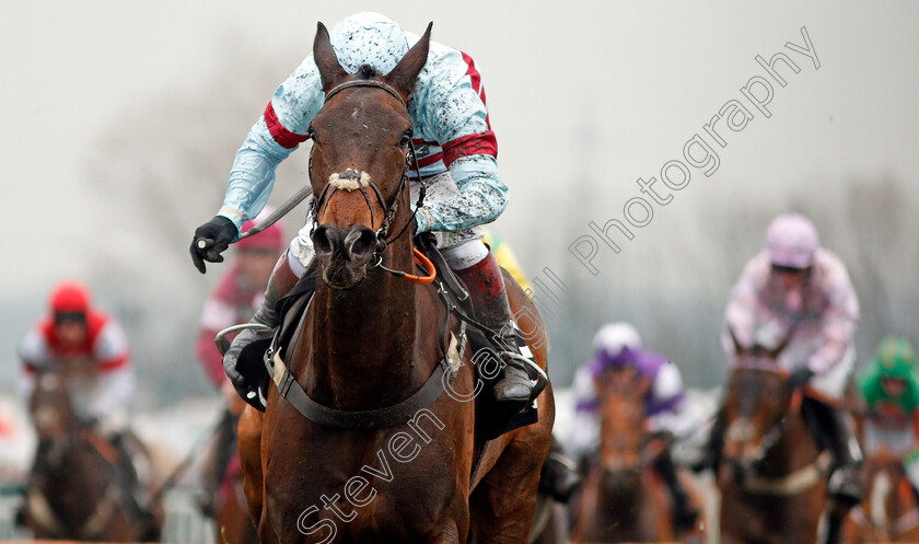 Lalor-0007 
 LALOR (Richard Johnson) wins The Betway Top Novices Hurdle Aintree 13 Apr 2018 - Pic Steven Cargill / Racingfotos.com