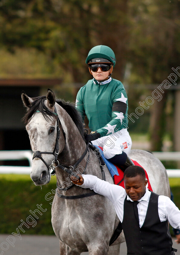 Intinso-0001 
 INTINSO (Hollie Doyle)
Kempton 6 Apr 2024 - Pic Steven Cargill / Racingfotos.com