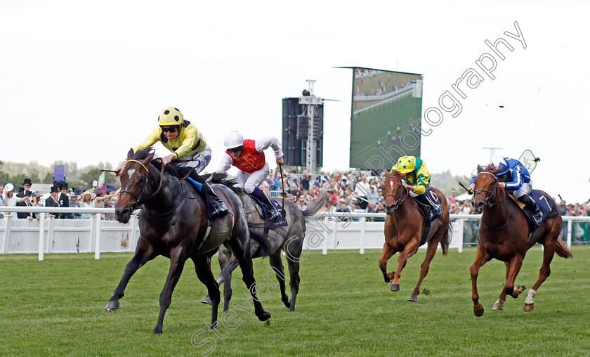 Inisherin-0005 
 INISHERIN (Tom Eaves) wins The Commonwealth Cup
Royal Ascot 21 Jun 2024 - Pic Steven Cargill / Racingfotos.com