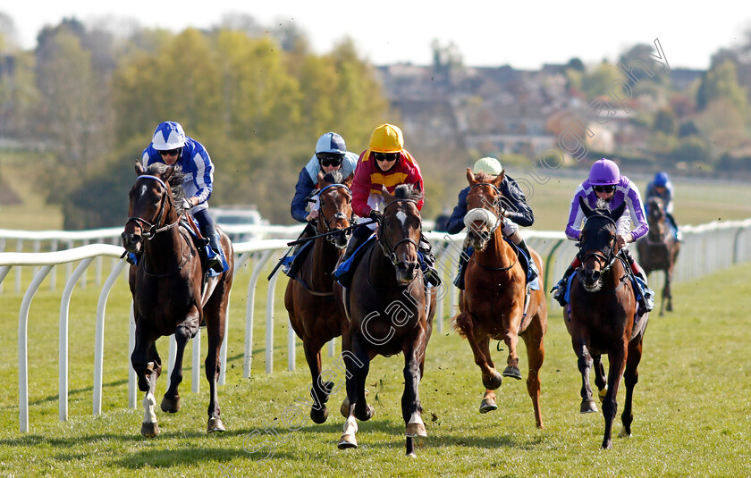 Jaramillo-0007 
 JARAMILLO (centre, Hollie Doyle) beats POSSIBLE MAN (left) in The Racecourse Live Streams On Racingtv Extra Novice Stakes
Leicester 24 Apr 2021 - Pic Steven Cargill / Racingfotos.com