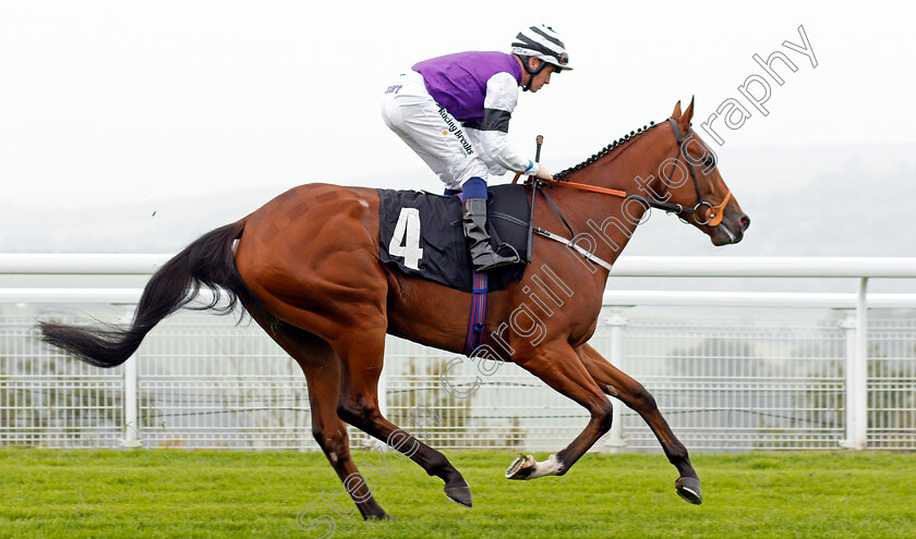 Born-To-Be-Alive-0001 
 BORN TO BE ALIVE (Jim Crowley) Goodwood 27 Sep 2017 - Pic Steven Cargill / Racingfotos.com