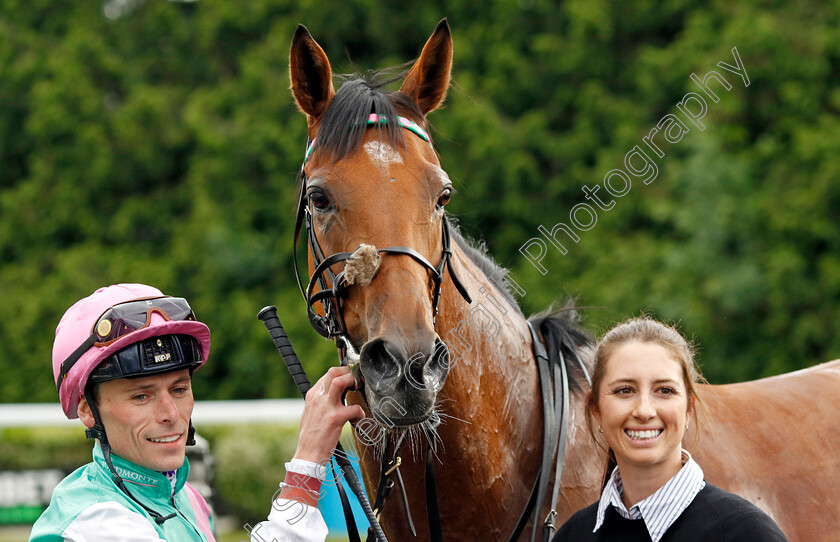 Zilfee-0009 
 ZILFEE (Kieran Shoemark) winner of The Unibet EBF Maiden Fillies Stakes
Kempton 12 Jun 2024 - Pic Steven Cargill / Racingfotos.com