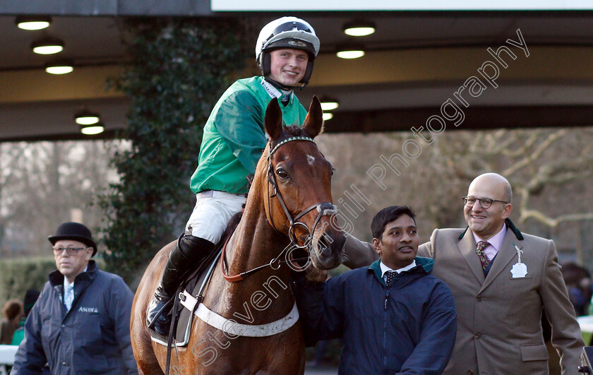 Valtor-0005 
 VALTOR (James Bowen) with Simon Munir after The Garrard Silver Cup Handicap Chase
Ascot 22 Dec 2018 - Pic Steven Cargill / Racingfotos.com