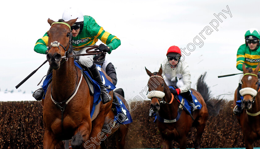 Inothewayurthinkin-0005 
 INOTHEWAYURTHINKIN (Mark Walsh) wins The Huyton Asphalt Franny Blennerhassett Memorial Mildmay Novices Chase
Aintree 12 Apr 2024 - Pic Steven Cargill / Racingfotos.com