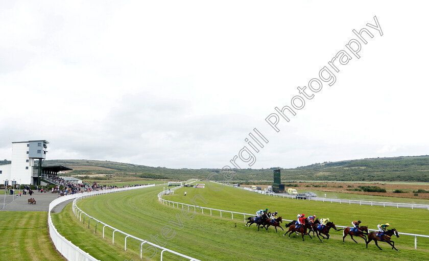 Ffos-Las-0002 
 GARBANZO (last, Liam Keniry) held up in the early stages of The Get Daily Tips For Free On attheraces.com Handicap
Ffos Las 14 Aug 2018 - Pic Steven Cargill / Racingfotos.com