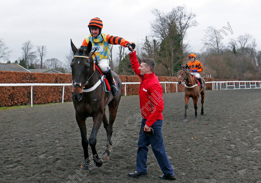 Might-Bite-0013 
 MIGHT BITE (Nico de Boinville) after The 32Red King George VI Chase Kempton 26 Dec 2017 - Pic Steven Cargill / Racingfotos.com