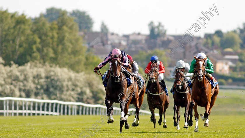 Spirit-Of-Bermuda-0004 
 SPIRIT OF BERMUDA (left, Tom Marquand) beats DIVINE MAGIC (right) in The Follow Us On Twitter @leicesterraces Fillies Handicap
Leicester 1 Jun 2021 - Pic Steven Cargill / Racingfotos.com