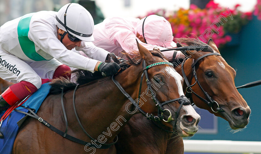 Warm-Heart-0003 
 WARM HEART (right, James Doyle) beats FREE WIND (left) in The Pertemps Network Yorkshire Oaks
York 24 Aug 2023 - Pic Steven Cargill / Racingfotos.com