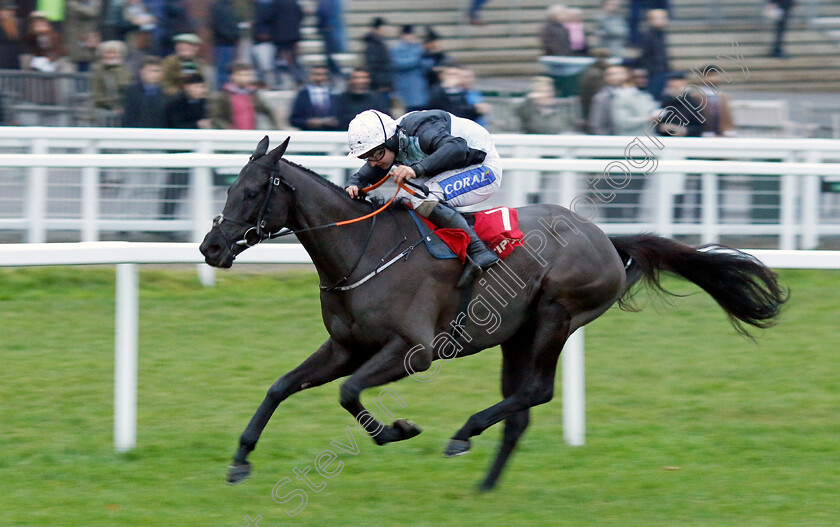 Long-Draw-0002 
 LONG DRAW (Sean Bowen) wins The Citipost Handicap Hurdle
Cheltenham 13 Dec 2024 - Pic Steven Cargill / Racingfotos.com