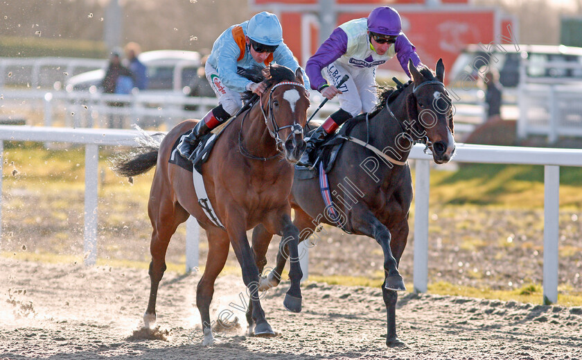 Prince-Of-Eagles-0006 
 PRINCE OF EAGLES (left, Shane Kelly) beats EVENTFUL (right) in The Ministry Of Sound And Light Extravaganza Handicap
Chelmsford 11 Feb 2020 - Pic Steven Cargill / Racingfotos.com