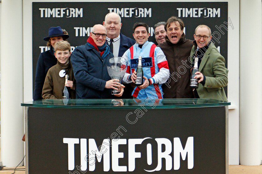 Simply-The-Betts-0007 
 Presentation to Andrew Brooks, Harry Whittington and Gavin Sheehan for The Timeform Novices Handicap Chase won by SIMPLY THE BETTS
Cheltenham 25 Jan 2020 - Pic Steven Cargill / Racingfotos.com