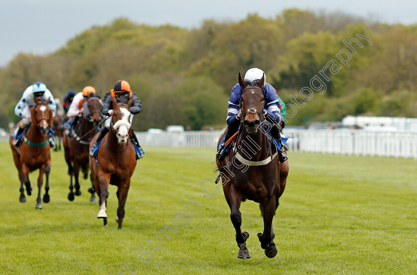 Born-To-Please-0003 
 BORN TO PLEASE (Jason Watson) wins The Betfred Home Of Goals Galore Handicap Salisbury 29 Apr 2018 - Pic Steven Cargill / Racingfotos.com